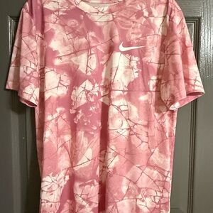 Nike Tie-Dye Graphic Tee – Pink Marble